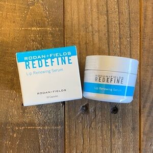 NEW R+F Lip Renewing Serum